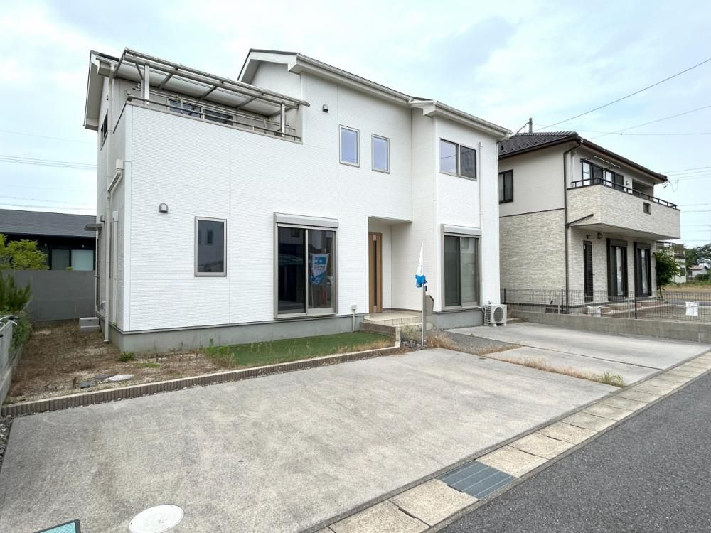 Renovated 4LDK House in Ogaki City with Parking - Thumbnail 2