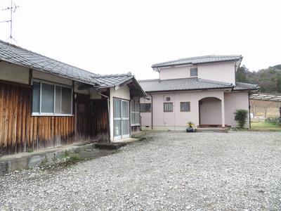 Used detached house in Hagyu, Niihama city Used detached house with farmland in Hagyu - Niihama city — Image 1, Niihama City, Ehime