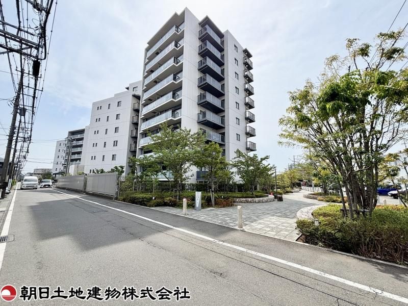 Renovated 3LDK Apartment in Yamato City, Kanagawa - Thumbnail 3