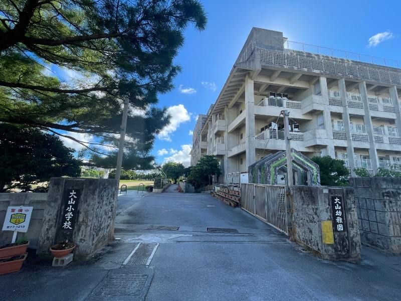 Modern 4LDK House in Ginowan City Okinawa 2025 Build - Thumbnail 2