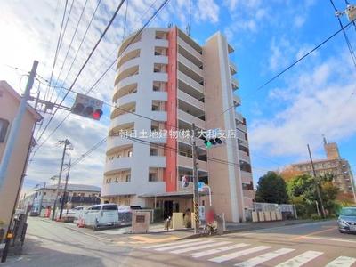 3LDK Apartment Near Minami-Rinkan Station, Yamato City — Image 1, Yamato, Kanagawa