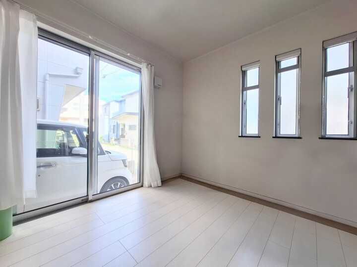 2LDK Detached House for Sale in Tokorozawa, Saitama - Thumbnail 2