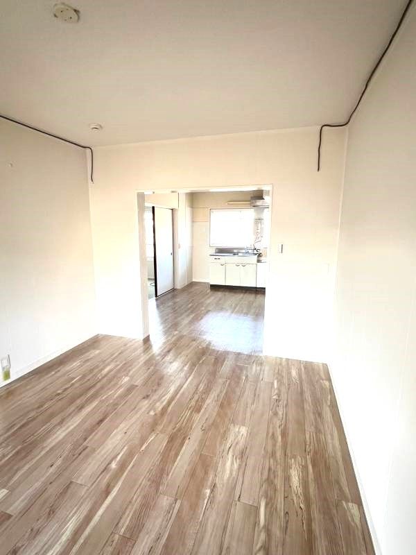 Renovated 3LDK Apartment in Kobe's Shinyodai - 480万円 - Thumbnail 3