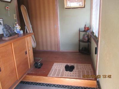 Shiranoe 4-chome Detached House | Used detached house in Moji Ward, Kitakyushu City, 5.1 km from Mojiko Station on the JR Kagoshima Main Line (Property Number: 0138420-0004116) — Image 3, Moji, Fukuoka