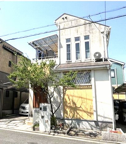 4LDK House for Sale in Hirakata City, Osaka - Thumbnail 2
