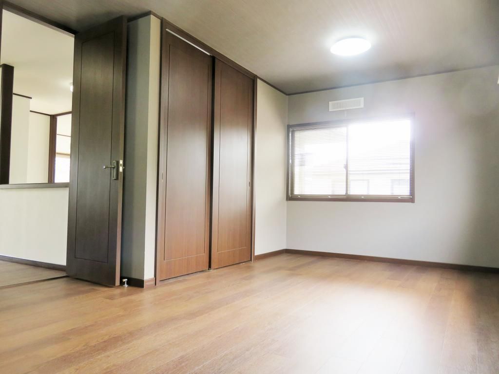 5LDK House for Sale in Shimonoseki, Yamaguchi - Thumbnail 4