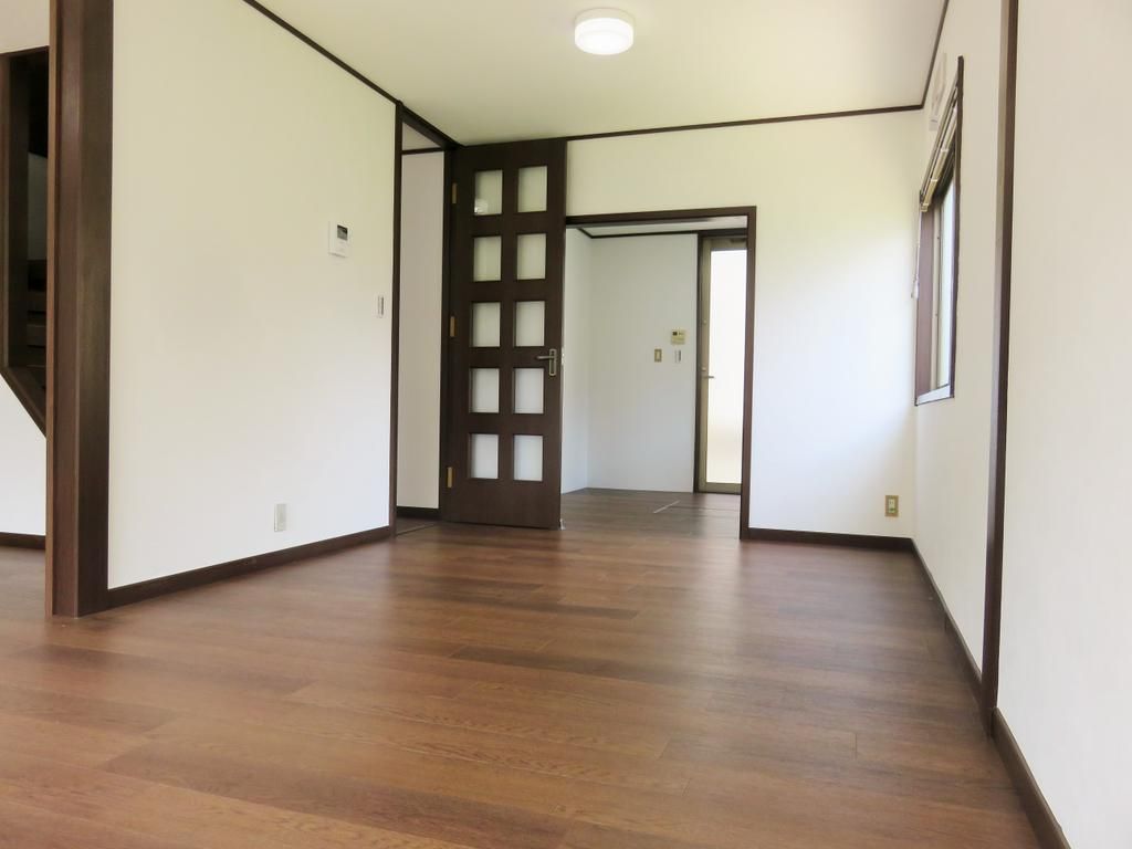 5LDK House for Sale in Shimonoseki, Yamaguchi - Thumbnail 3