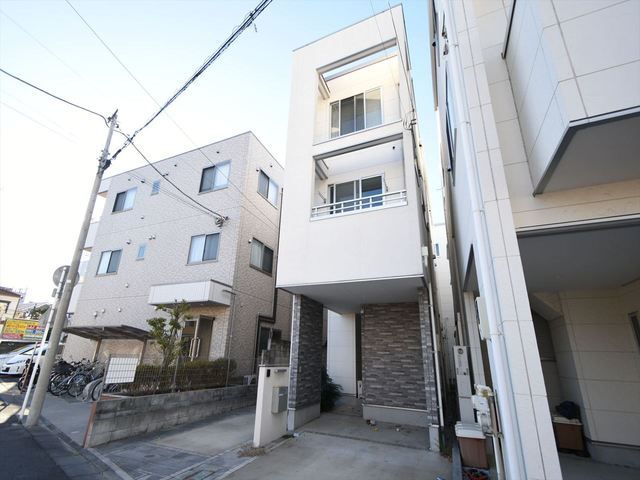 4LDK Family House with Garage in Kawaguchi, Saitama | 2018 Build - Main Image