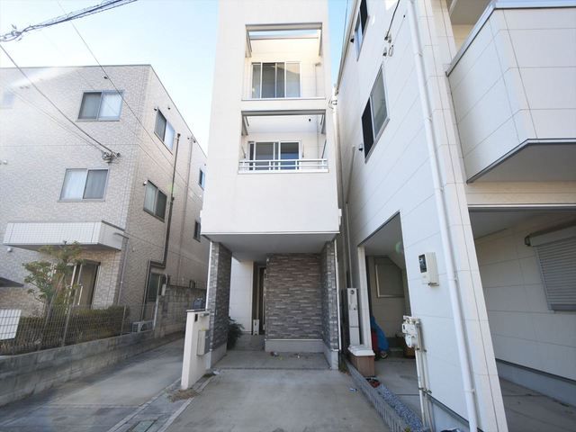 4LDK Family House with Garage in Kawaguchi, Saitama | 2018 Build - Thumbnail 3