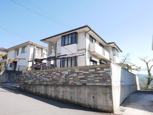 5SLDK Sekisui House in Kai City with Mt. Fuji Views - Thumbnail 2