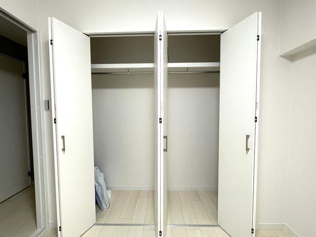 Bright 3LDK Apartment Near Saitama Cultural Center - Thumbnail 4