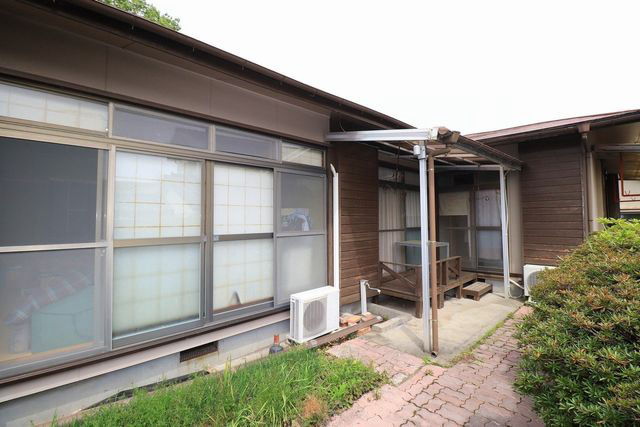 5DK Single-Story Home with Garden in Kagoshima - Thumbnail 3