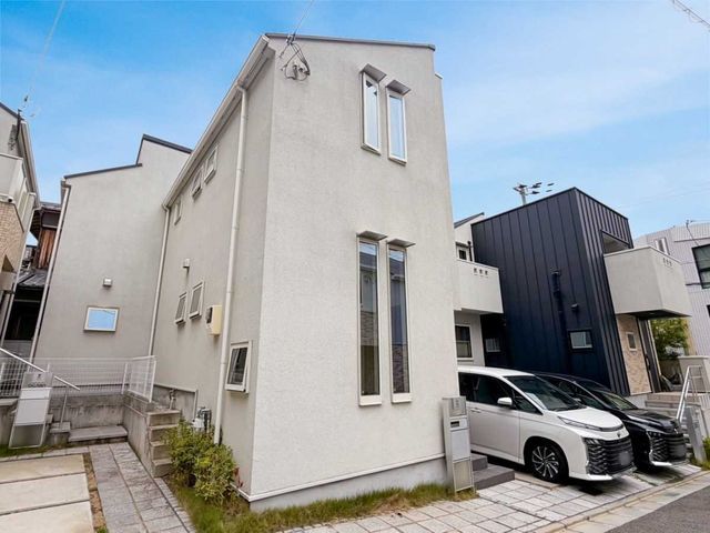 Modern 4LDK House in Nishinomiya Near Koyoen Station - Thumbnail 3