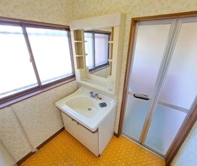7DK House for Sale in Ashikaga with 466 sqm Land — Image 2, Ashikaga, Tochigi