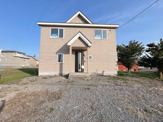 4LDK House for Sale in Fukagawa, Hokkaido with Parking - Thumbnail 2