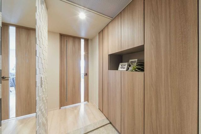 3LDK Apartment for Sale in Koto-ku, Tokyo on 24th Floor - Thumbnail 3