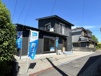 Modern 3LDK House for Sale in Miyakonojo's Hirae District — Image 1, Miyakonojo, Miyazaki