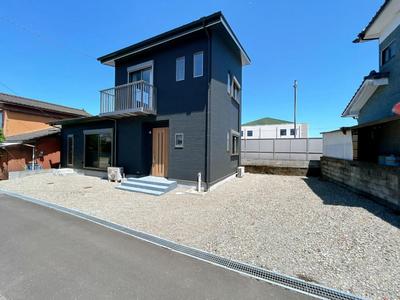 Modern 3LDK House for Sale in Miyakonojo's Hirae District — Image 1, Miyakonojo, Miyazaki