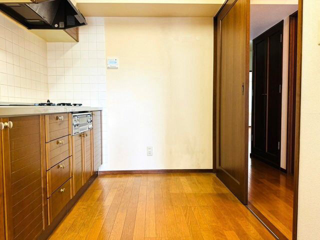4LDK Apartment in Komaki with 10㎡ Balcony - Thumbnail 2