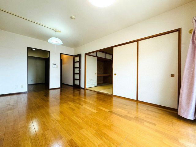 4LDK Apartment in Komaki with 10㎡ Balcony - Thumbnail 3