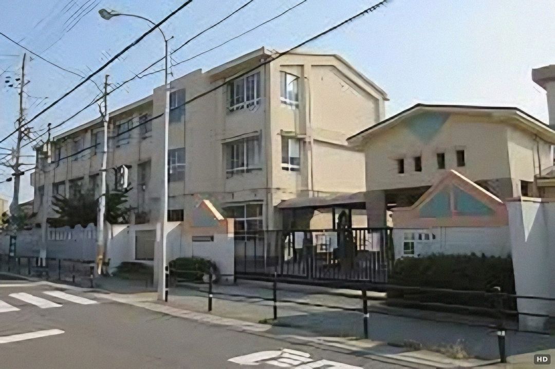 Evergreen Kanooka 3LDK Apartment for Sale in Sakai, Osaka - Thumbnail 3