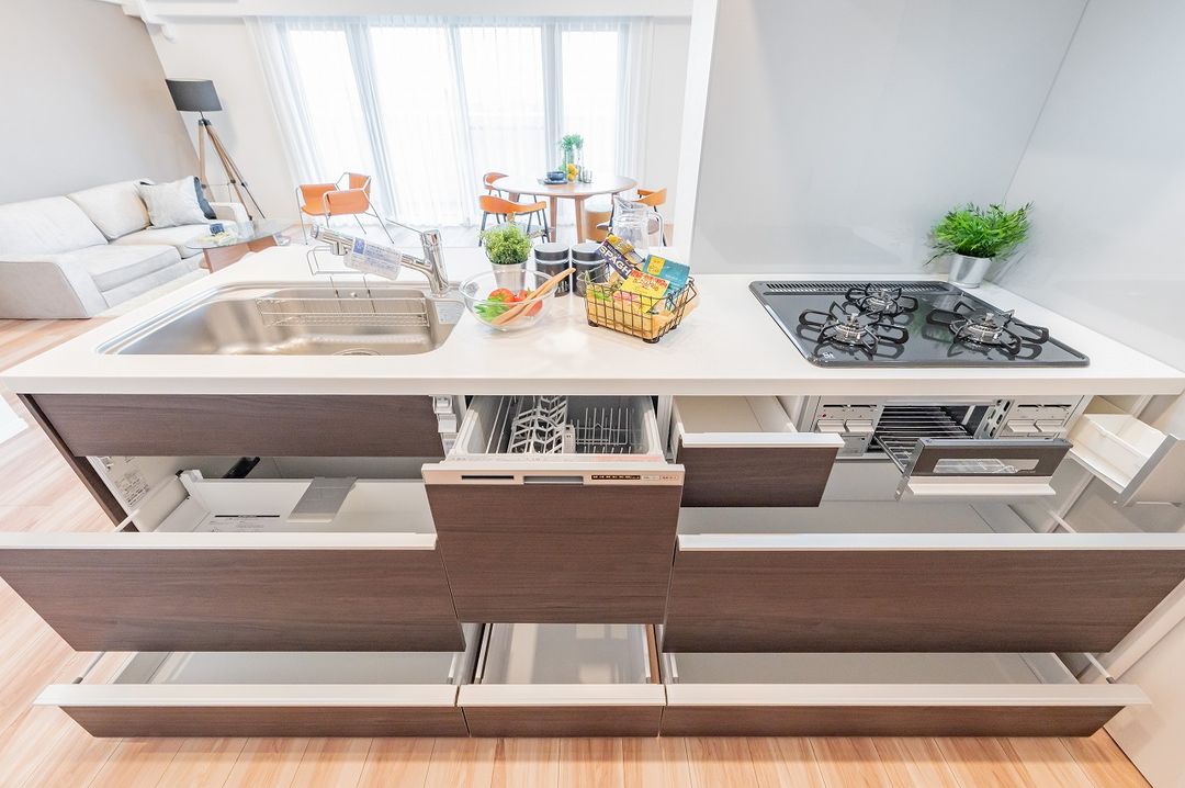 Lions Garden Inage Kaigan 3LDK Apartment with Renovation - Thumbnail 4
