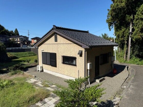2DK Single-Story House for Sale in Itoigawa, Niigata - Thumbnail 2
