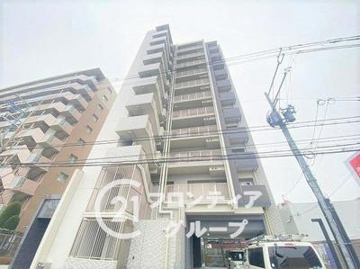 8th Floor Apartment in Eslead Yao Sakuragaoka Complex — Apartment, Yao, Osaka