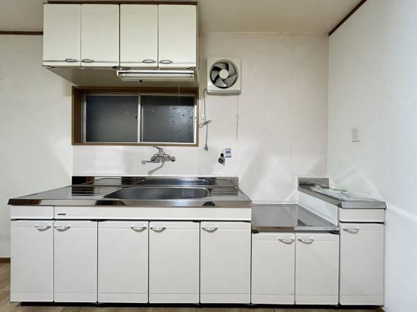 Traditional 2SLDK house in Kyoto's Yamashina district - Thumbnail 2