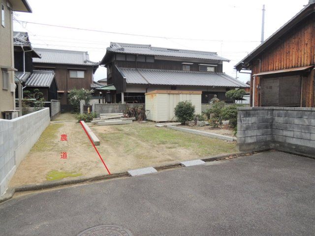 3DK House in Matsuyama with 326m² Land - 8min to Station - Thumbnail 4