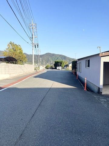Land with Old House for Sale in Hofu, Yamaguchi - 206 sqm - Thumbnail 2
