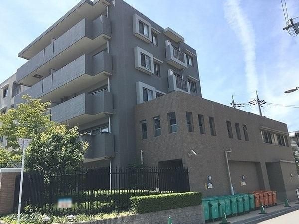 Park Homes Hirakata 3LDK Apartment for Sale in Osaka - Thumbnail 4