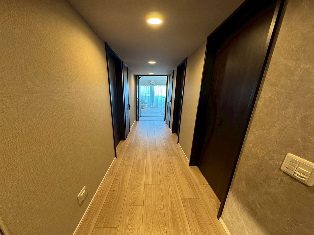Modern 3LDK Apartment in Matsuyama Near Kume Station - Thumbnail 3