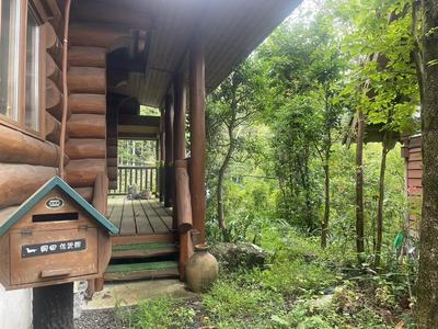 Rustic Hand-Cut Log House in Hanno City with Mountain Views — Image 2, Hanno, Saitama