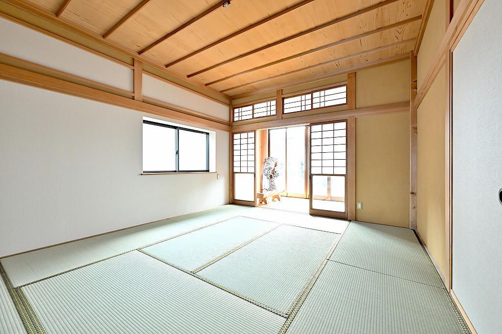 Renovated 3DK House with Large Garden in Niigata's Nishikan Ward - Thumbnail 4