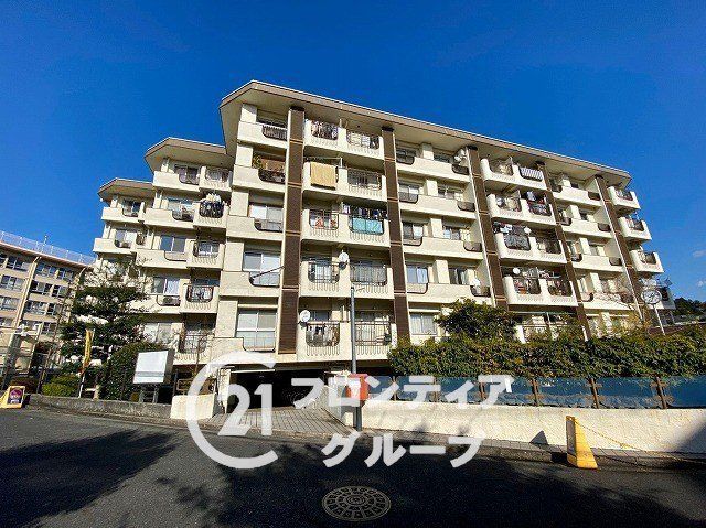 3LDK Apartment in Nara City with Recent Renovations - Thumbnail 3