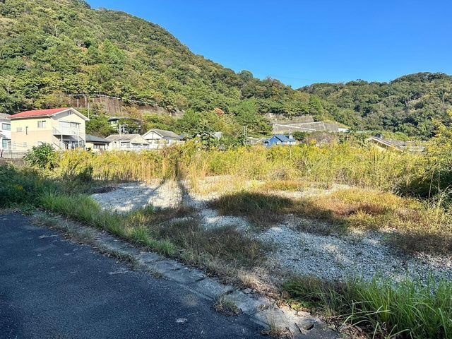Spacious 1199 sqm Land Plot for Sale in Tokushima City - Thumbnail 4