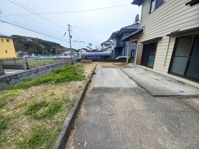 5LDK Renovated House in Munakata, Fukuoka | 129m² - Thumbnail 2