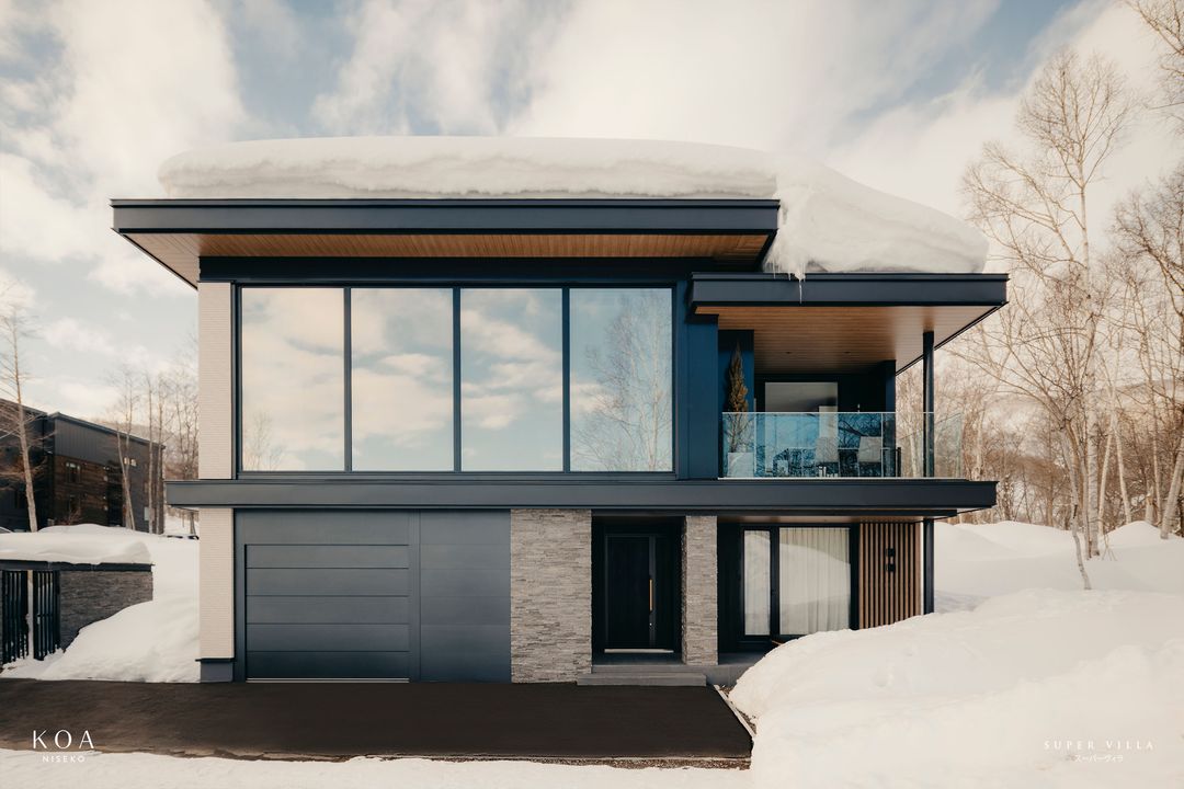 5-Bedroom Luxury Ski House in Niseko, Hokkaido - Thumbnail 2