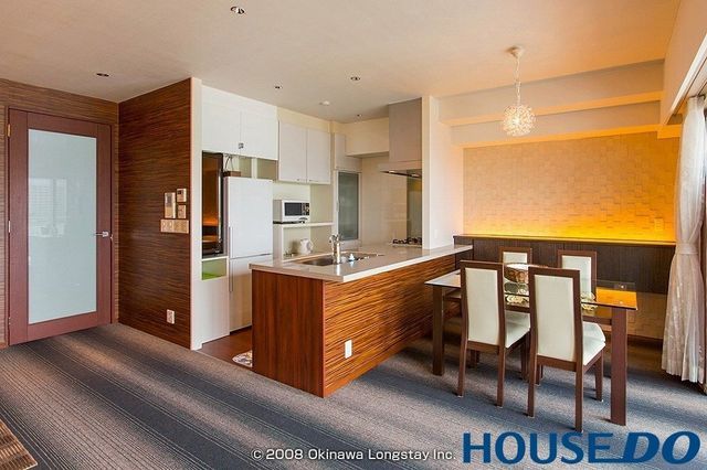 Alteure Mihama 3F: Coastal 2LDK in Okinawa with Sea Views - Thumbnail 4