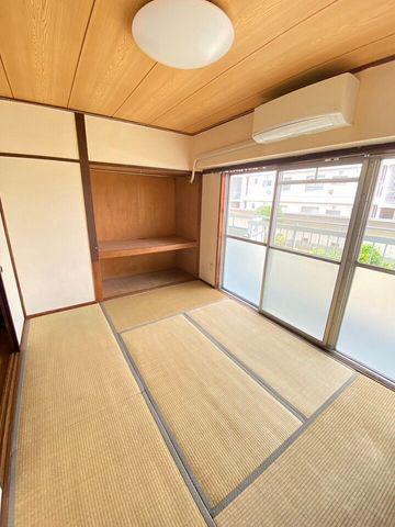 Renovated 3LDK Apartment near Tokuyama Station, Shunan City — Image 4, Shunan, Yamaguchi