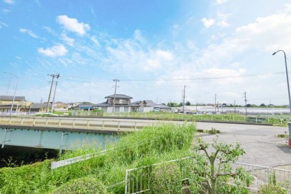 Pacific Palace Himemiya 2SLDK Apartment for Sale in Miyashiro - Thumbnail 3
