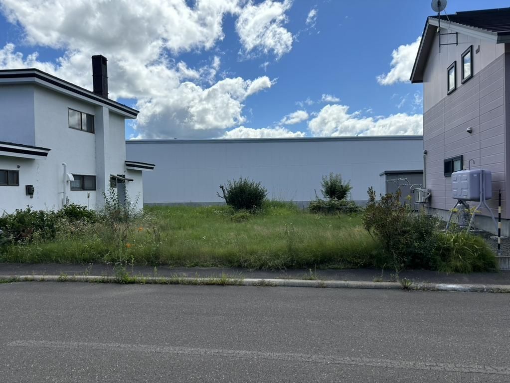 Large Land Plot with Old House in Kitami, Hokkaido for Sale - Thumbnail 2