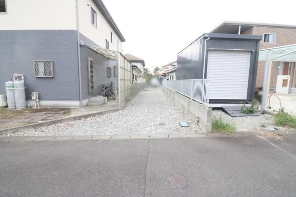 Modern Single-Story Home in Maenami, Shizuoka - Thumbnail 4