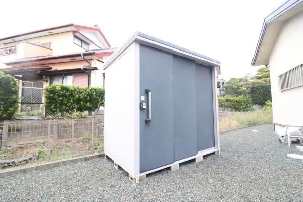 Modern Single-Story Home in Maenami, Shizuoka - Thumbnail 3