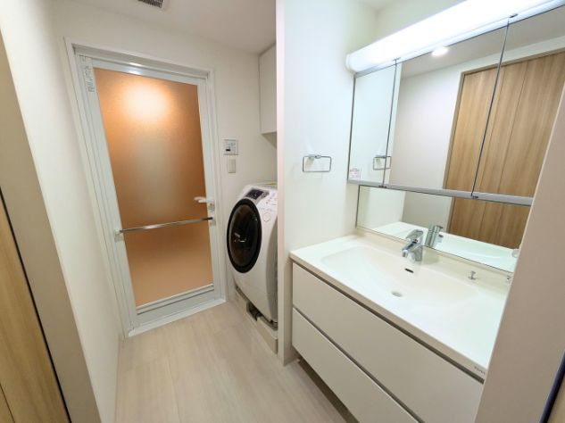 4LDK Apartment for Sale in Matsuyama, Ehime - Alpha Smart Komitsu - Thumbnail 2