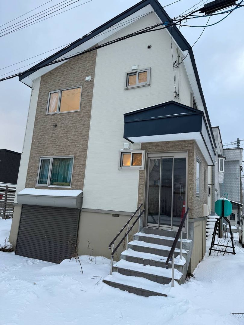 Minpaku Licensed Winter Whale Lodge for Sale in Kutchan, Hokkaido - Thumbnail 3