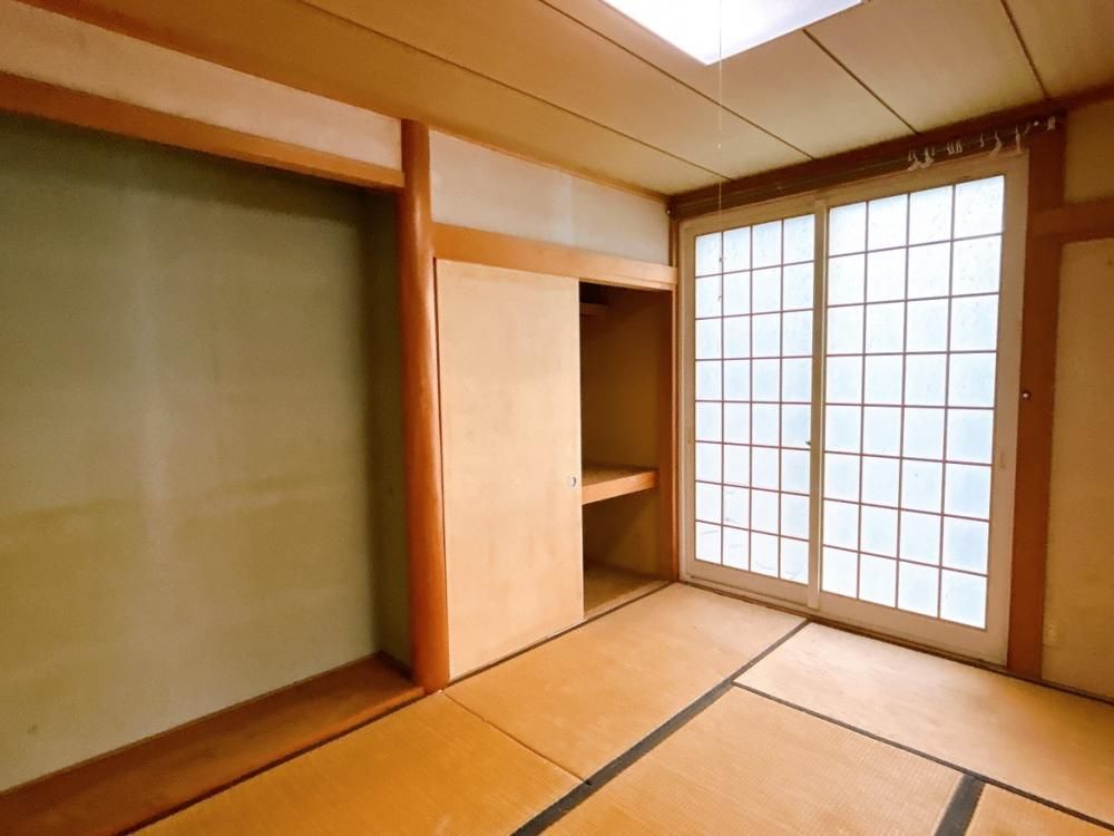 Renovated 4LDK House with 3 Car Parking in Misawa, Aomori - Thumbnail 4