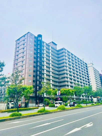 Renovated 3LDK Apartment Near Tsuruhashi Station, Osaka - Thumbnail 2