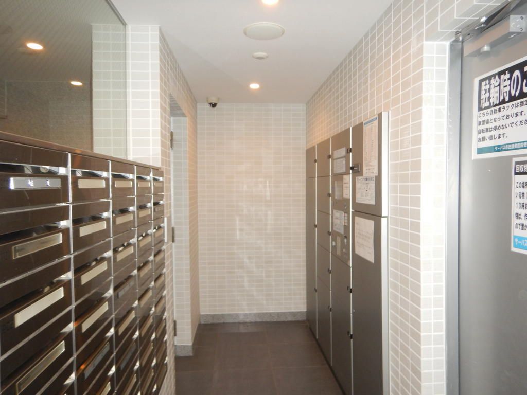 3LDK Apartment for Sale Near Wakayamashi Station, Wakayama - Thumbnail 2